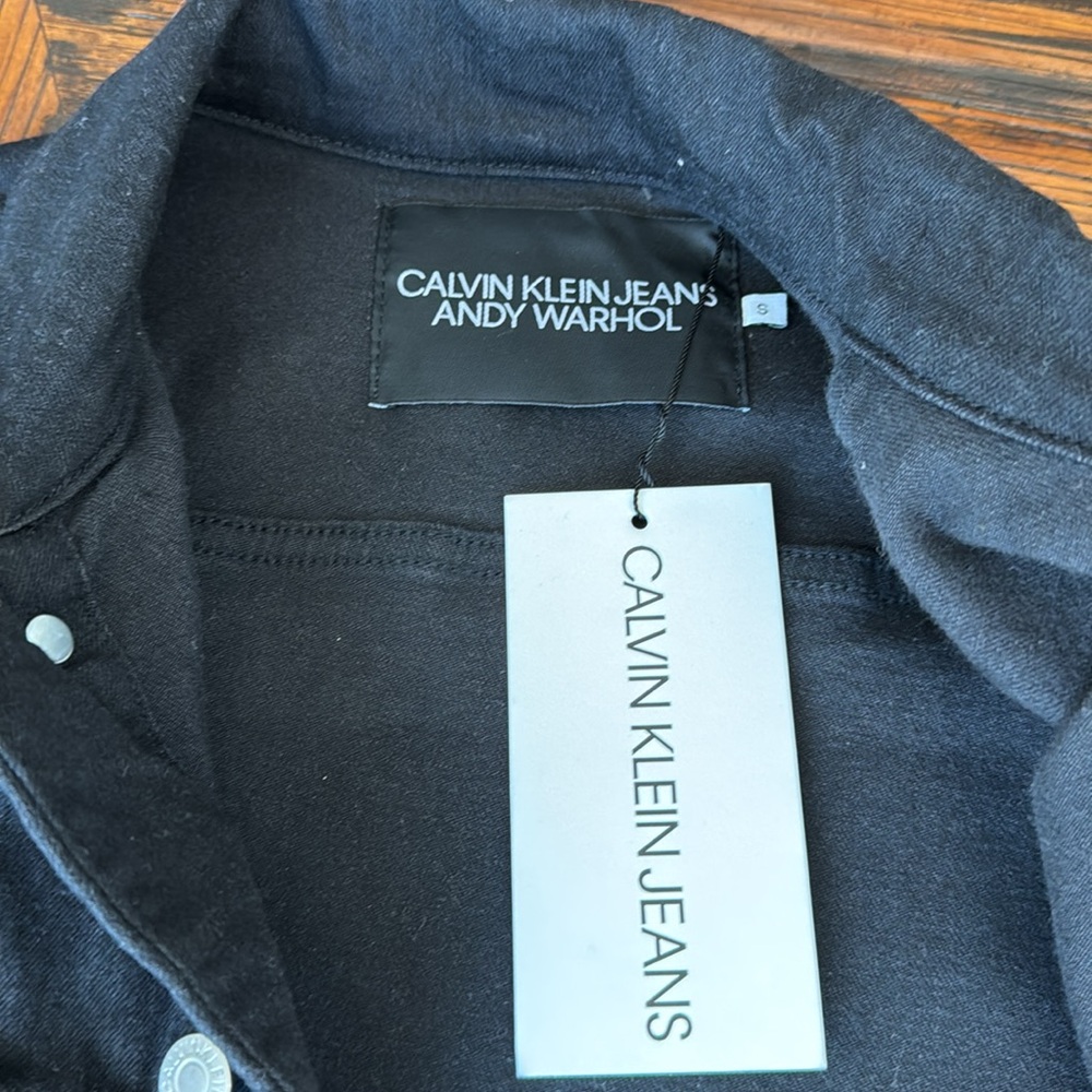 Calvin Klein Jeans - Picture 9 of 9